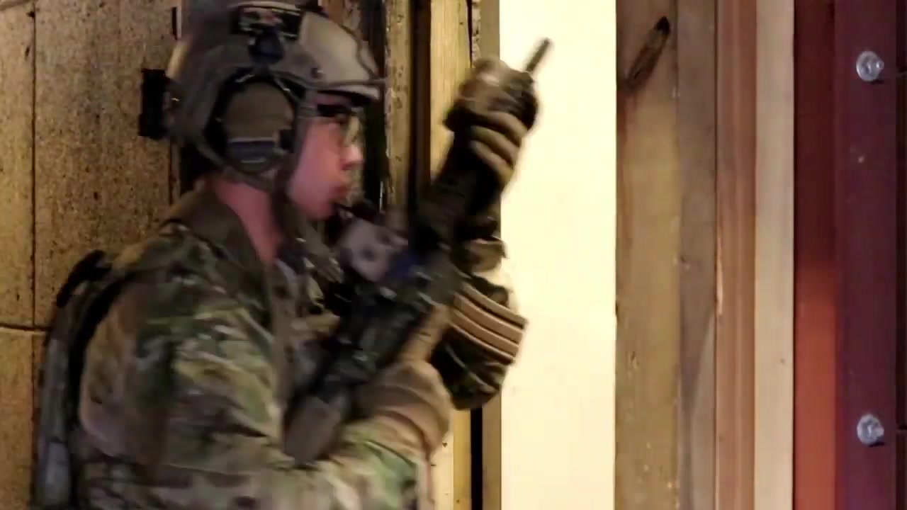 陆军第七特种大队UTM系统CQB训练